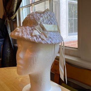 White cream color Cloche style hat vintage still in good condition